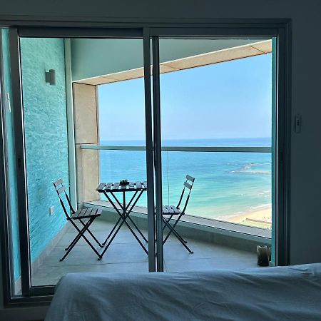 Beachfront Apartment Bat Jám Kültér fotó