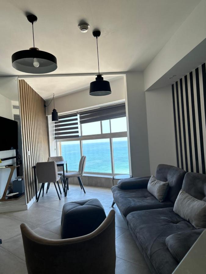 Beachfront Apartment Bat Jám Kültér fotó